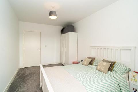1 bedroom flat for sale, Aylesbury,  Buckinghamshire,  HP19