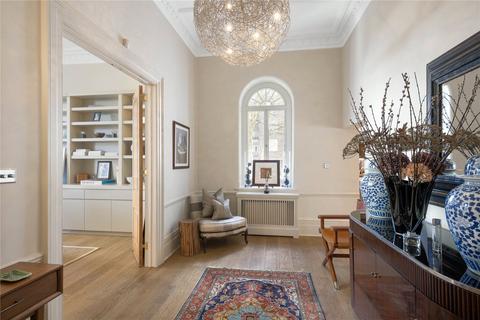 3 bedroom apartment for sale, Holland Park, London, W11