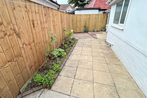 2 bedroom bungalow for sale, Brantwood Avenue, Monkseaton, NE25