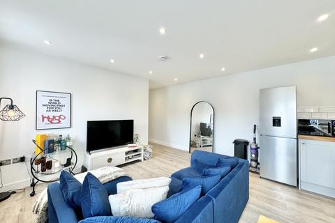 1 bedroom flat to rent, Beech Apartments, Beech Grove Avenue, Garforth
