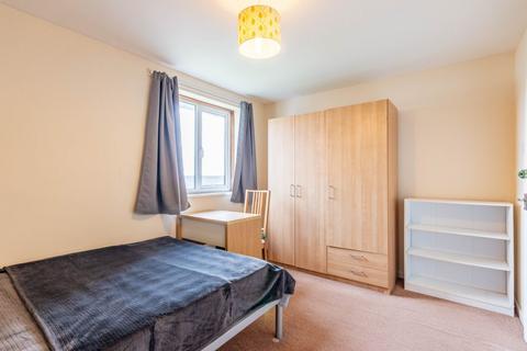 2 bedroom flat to rent, 0157LT – Nigel Loan, Edinburgh, EH16 6BA