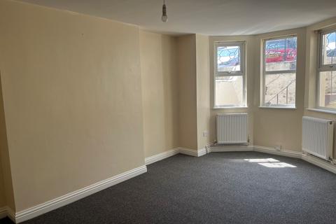 1 bedroom flat to rent, Basement Flat St Johns