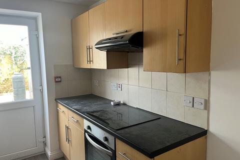 1 bedroom flat to rent, Basement Flat St Johns