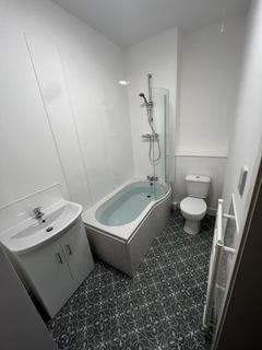 2 bedroom flat to rent, Murray Street, Llanelli SA15