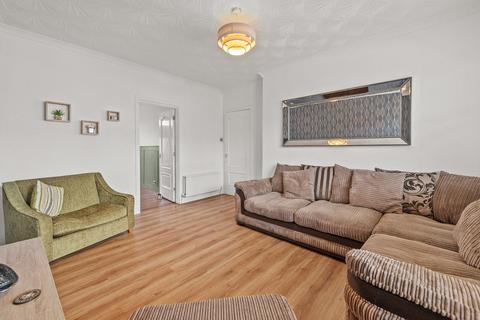 2 bedroom ground floor flat for sale, King Street, Stenhousemuir, Larbert, FK5