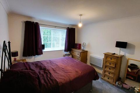 2 bedroom property to rent, Byron Mews, Bingley, BD16