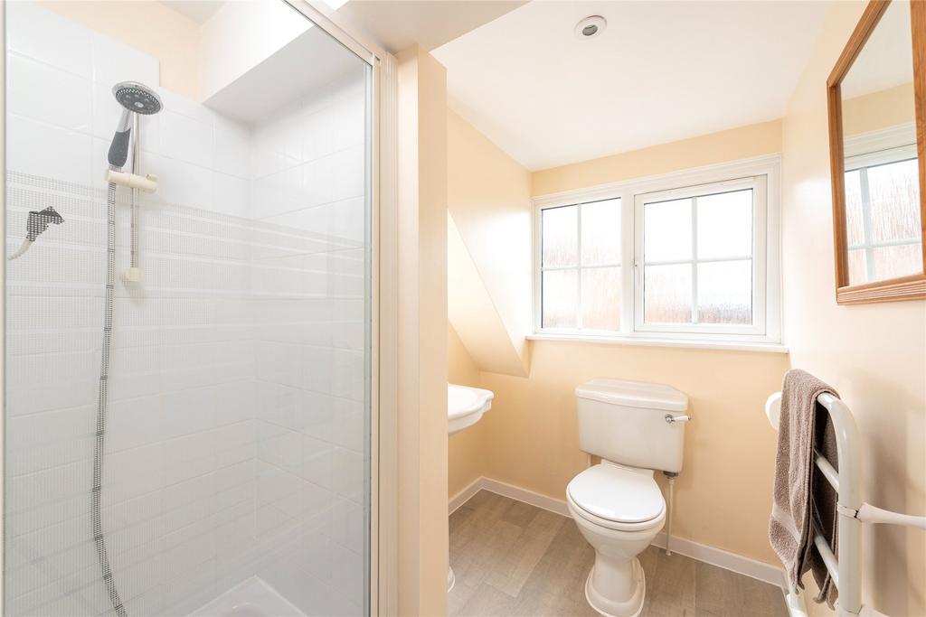 Studio Shower Room