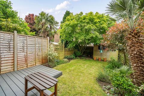 2 bedroom terraced house for sale, Galen Close, Epsom KT19