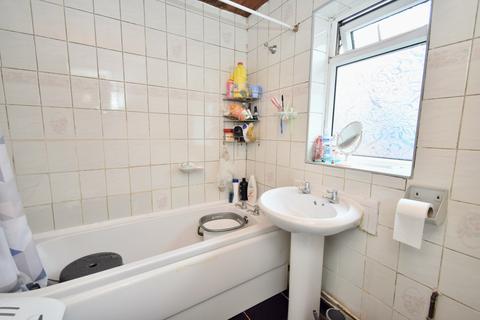 3 bedroom terraced house for sale, Vulcan Road, Leicester, LE5