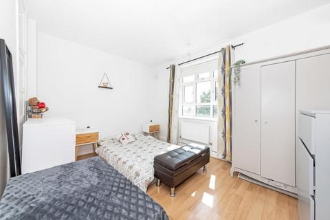 2 bedroom apartment for sale, Shackleton Close, Forest Hill, London, SE23