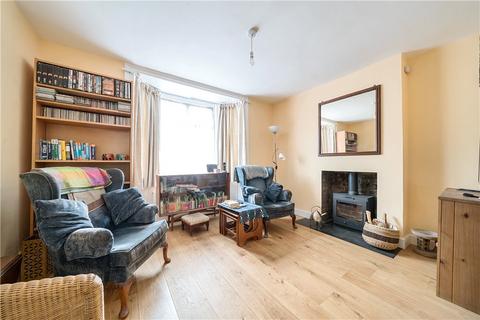 2 bedroom detached house for sale, New Road, Brentford, London