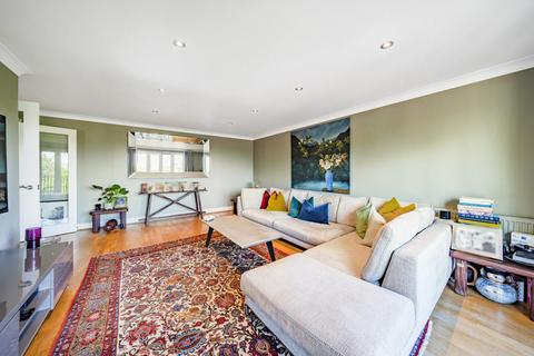 41 Ridgeway Gardens, London, N6 5XR