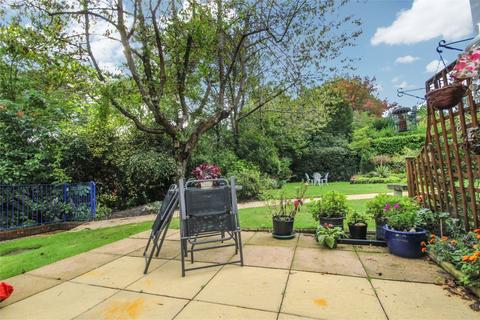 Flat 3, Carlton Gate, 6 West Overcliff Drive, Bournemouth, BH4 8AA