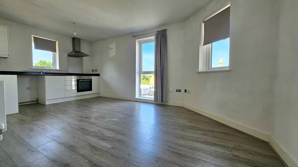 Sittingbourne ME10 1 bed flat to rent £925 pcm (£213 pw)