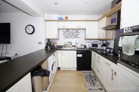 3 bedroom terraced house for sale, Oxhey Drive, South Oxhey