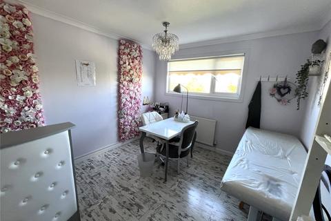 4 Kinross Close, Chatham, ME5 7RS