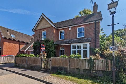 3 bedroom house for sale, Brookley Road, Brockenhurst, Hampshire, SO42