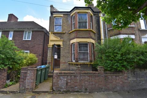15 Bastion Road, London, SE2 0RD