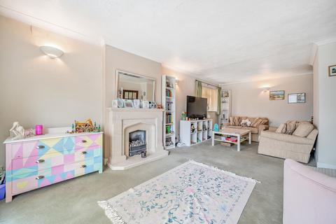 2 bedroom bungalow for sale, Hilborough Way, Orpington