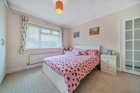 2 bedroom bungalow for sale, Hilborough Way, Orpington