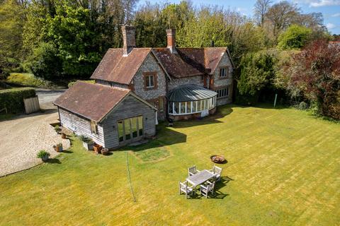 Field House Bishops Sutton Road, Alresford, SO24 9EJ