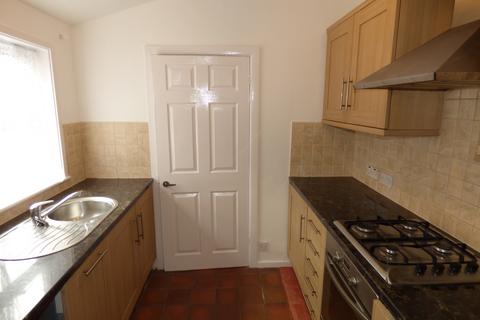 2 bedroom flat to rent, Wansbeck Road, Jarrow