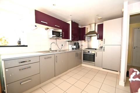 2 bedroom apartment for sale, Chadwick Road, Langley, Berkshire, SL3