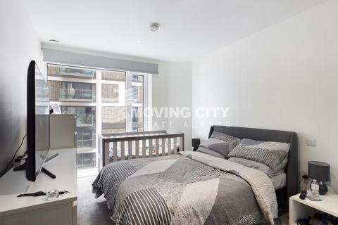 1 bedroom apartment for sale, Duke of Wellington Avenue, London SE18