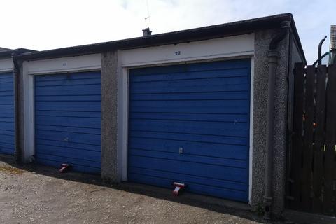 Garage to rent, Muirhouse Bank, Edinburgh EH4
