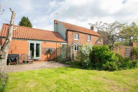 4 bedroom cottage for sale, Porters Headland, Pickering,  YO18 8AG