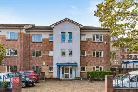 1 bedroom flat for sale, Courland Grove, Stockwell