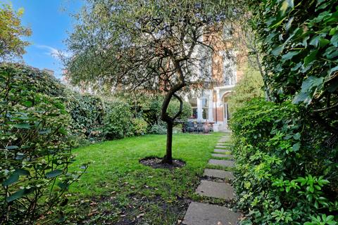 6 bedroom terraced house for sale, Clapham Common, London, SW4