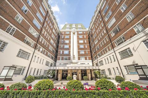 1 bedroom apartment to rent, Nell Gwynn House,  Sloane Avenue,  SW3