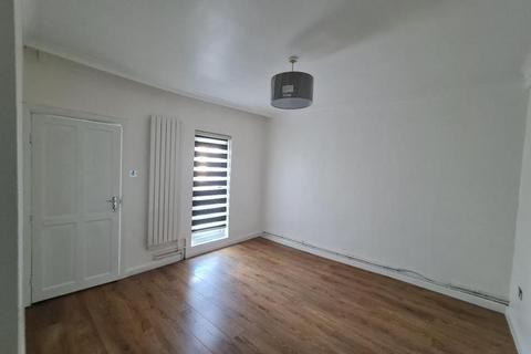 2 bedroom terraced house to rent, Roman Road, Tower Hamlets, E3