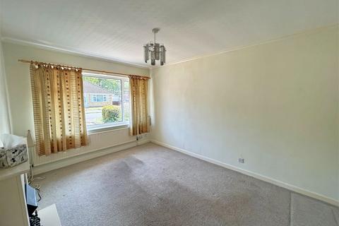 2 bedroom semi-detached bungalow for sale, Kingsthorpe Crescent, Skegness, Lincolnshire, PE25 3PW