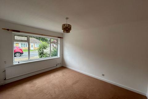 2 bedroom semi-detached bungalow for sale, Kingsthorpe Crescent, Skegness, Lincolnshire, PE25 3PW