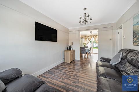 98 Bellevue Road, Romford, RM5 3AZ