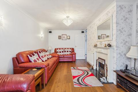 8 Ashfield Road, Chesham, HP5 3DN