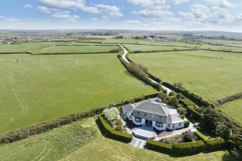 undefined, Tredower, Near Treyarnon Bay, PL28