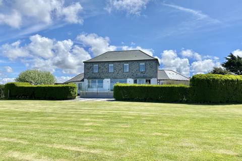 undefined, Tredower, Near Treyarnon Bay, PL28