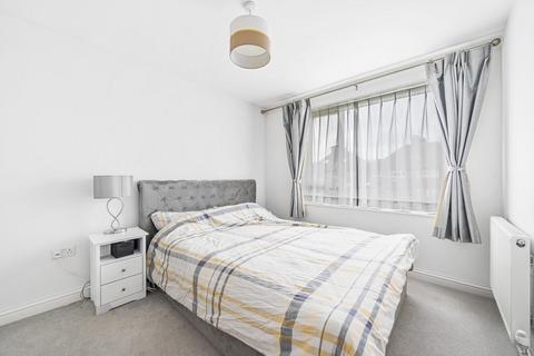 4 bedroom semi-detached house for sale, Barnes End, New Malden