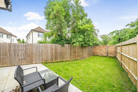 4 bedroom semi-detached house for sale, Barnes End, New Malden