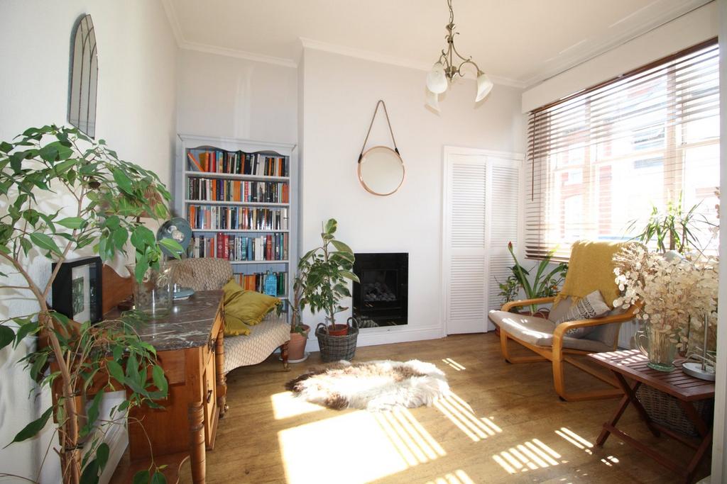 Moncrieffe Street, Chuckery, Walsall, WS1 2 bed end of terrace house for sale £140,000