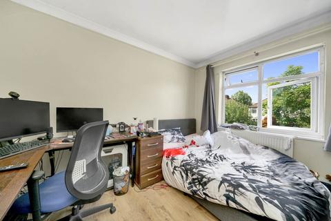 47 Sanderstead Road, London, E10 7PW