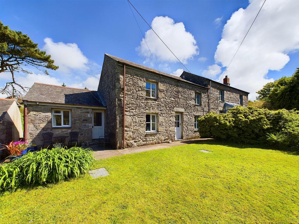 4 Bedroom Detached Farmhouse for Sale