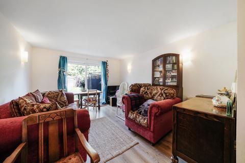 undefined, Elvedon Road, Lower Feltham, TW13