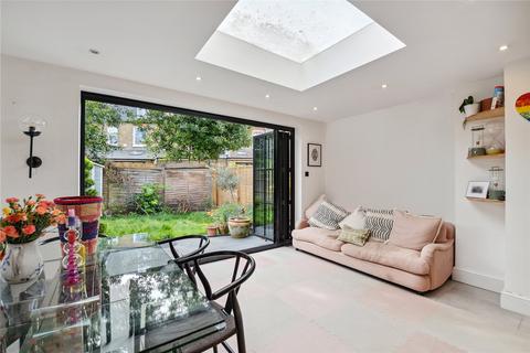9 Esparto Street, London, SW18 4DQ