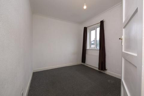115 Henniker Gardens, London, E6 3HT