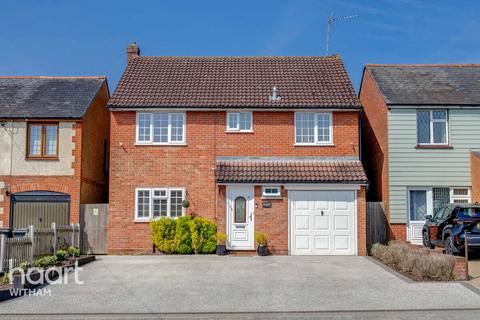 4 bedroom detached house for sale, Maldon Road, Witham