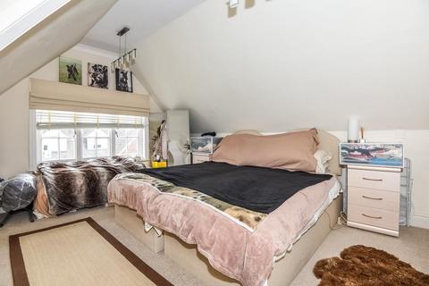 2 bedroom apartment to rent, Daleham Gardens,  Hampstead,  NW3
